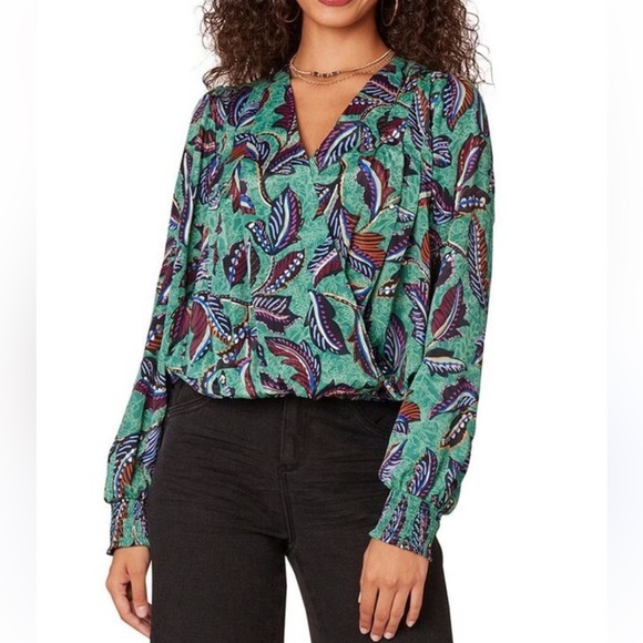 Democracy Tops - Democracy Leaf Print V-Neck Blouse Metallic Cottagecore Cropped Women's PM
